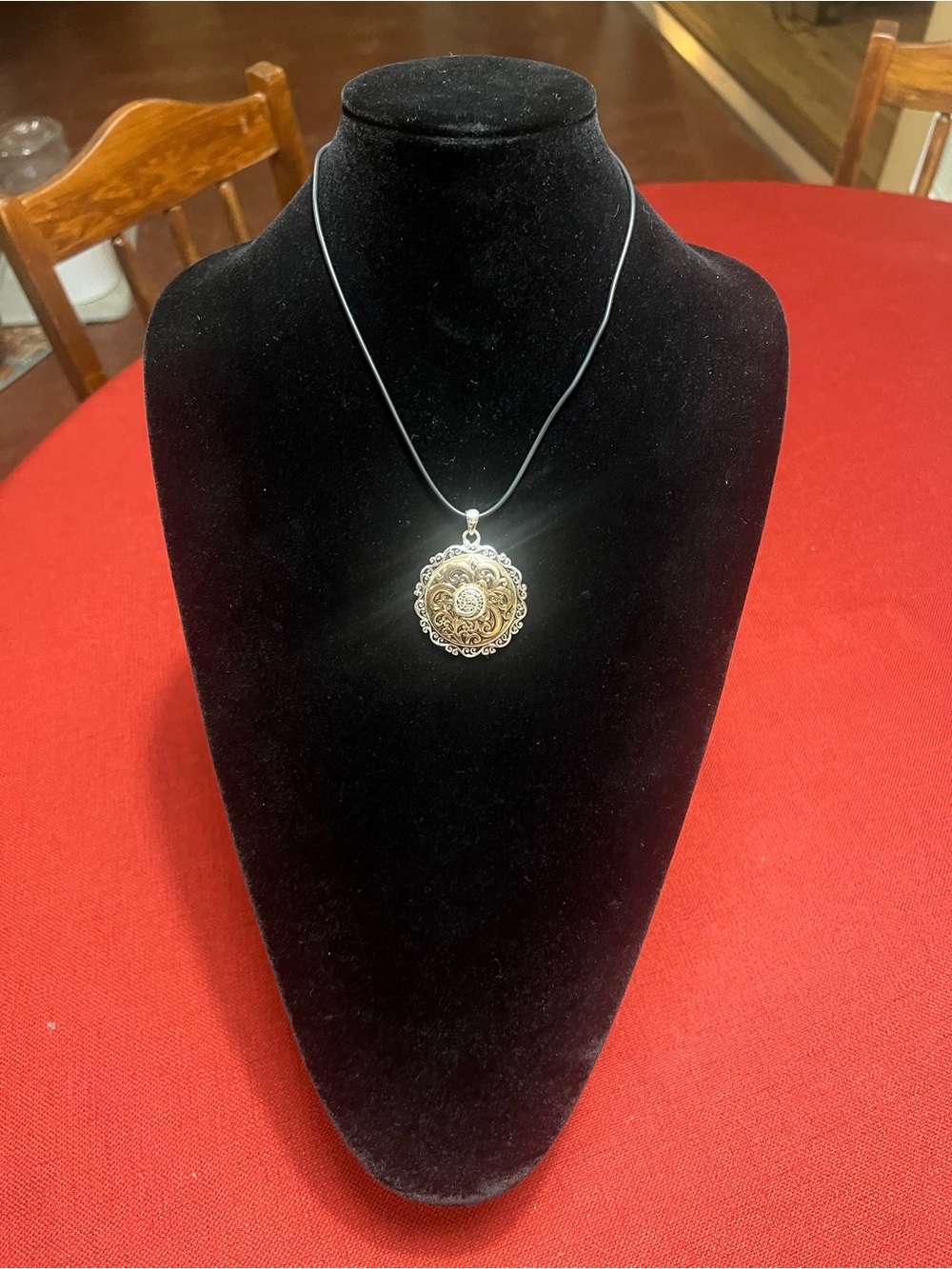 Ornate Two-Tone Filigree Pendant Necklace - Gold and Silver